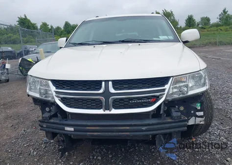 2015 Dodge Journey Sxt z USA, uszkodzony, nr VIN 3C4PDDBG1FT646373